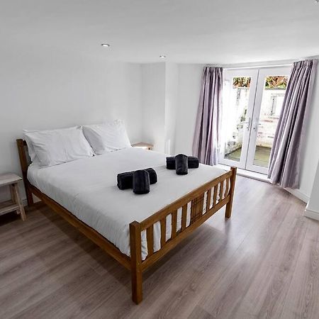 Newly Refurbed, Central Apartment With Free Parking And Hot Tub Lytham St Annes Exterior foto
