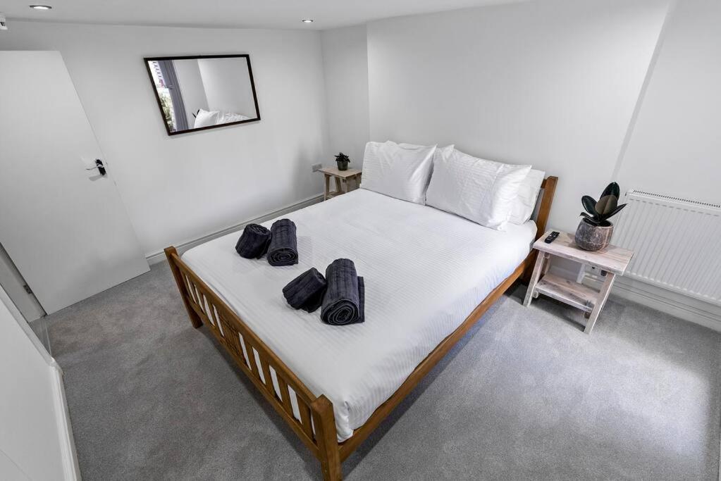 Newly Refurbed, Central Apartment With Free Parking And Hot Tub Lytham St Annes Exterior foto